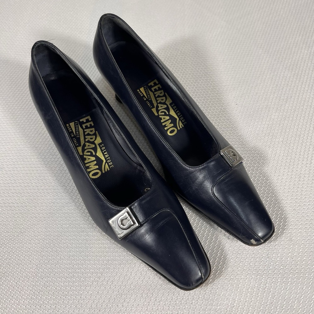 Salvatore Ferragamo‎ Italy Made Womens Black SZ 5 B Gancini Leather Pumps Heels